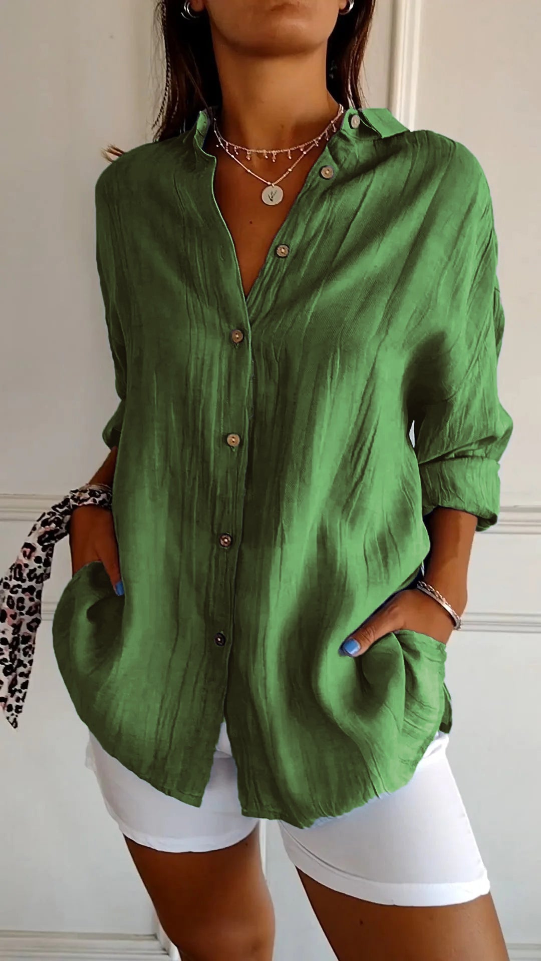 Sasha - Elegant shirt in pleated style,