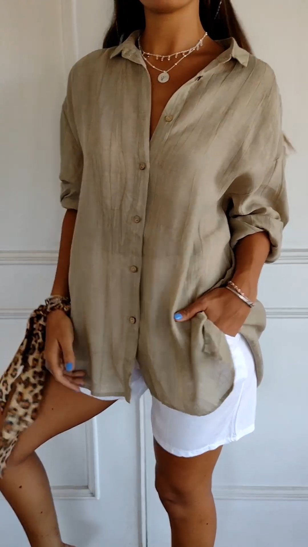 Sasha - Elegant shirt in pleated style,