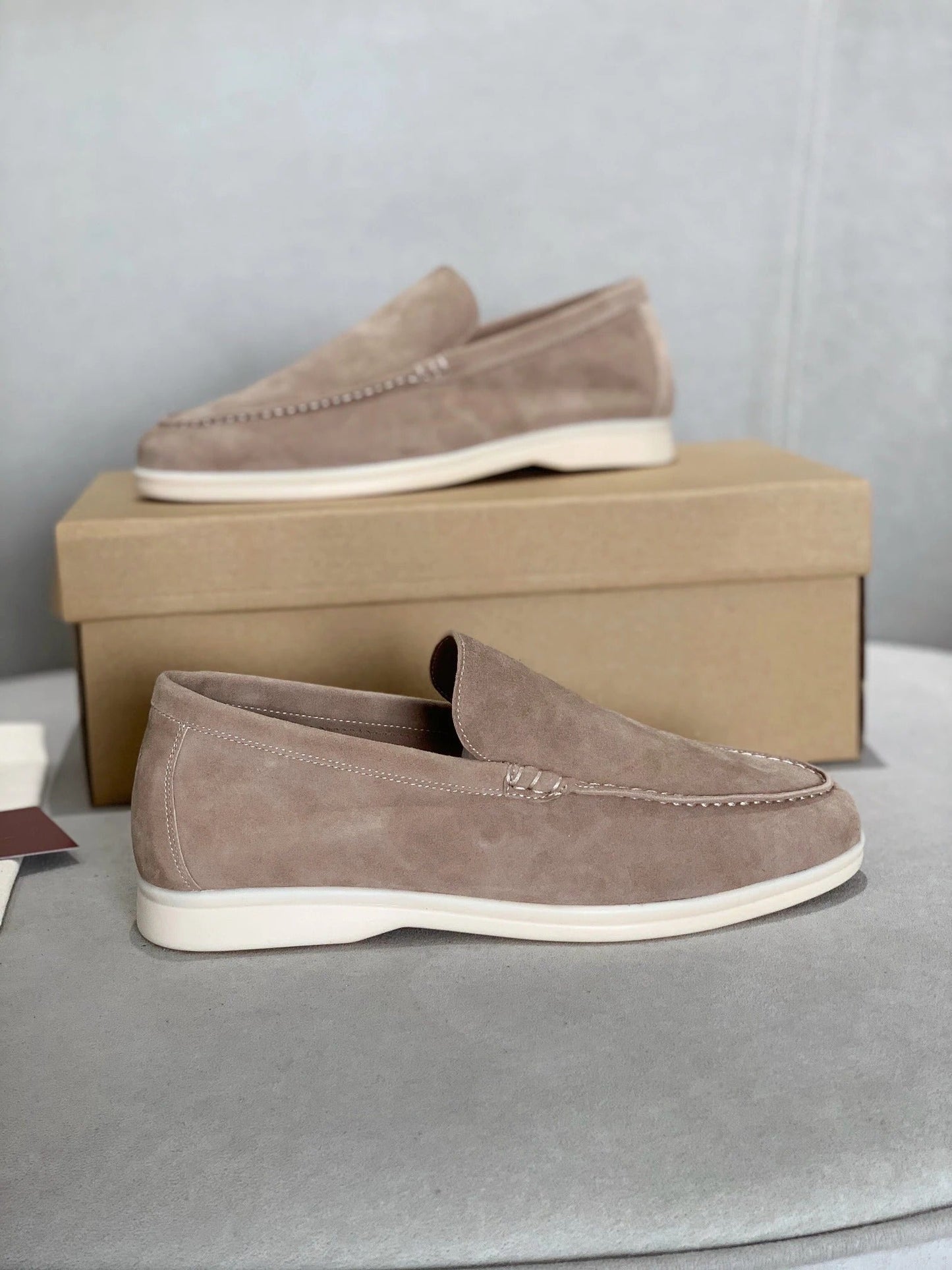 Louis-The suede loafers